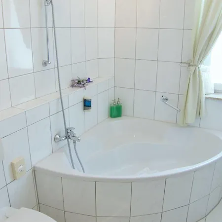 Alpha Hotel 3*